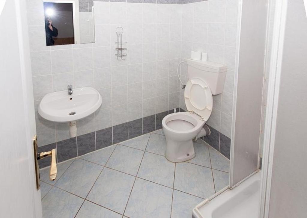 Klub U Námořníka Dvůr Králové nad Labem Exterior foto
