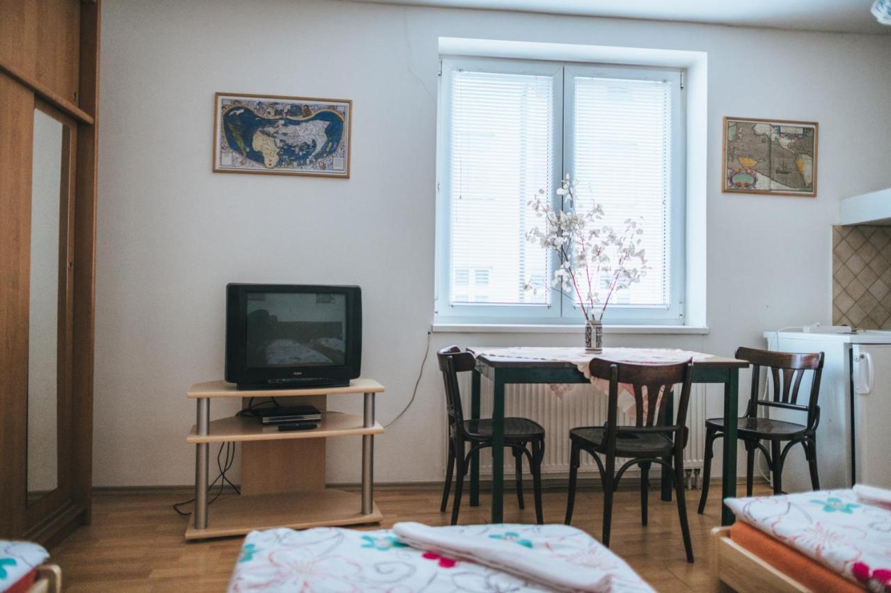 Klub U Námořníka Dvůr Králové nad Labem Exterior foto